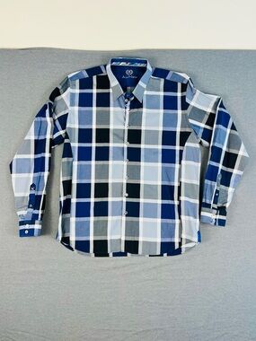 Au Noir Navy and Light Blue Plaid Button-Down Shirt